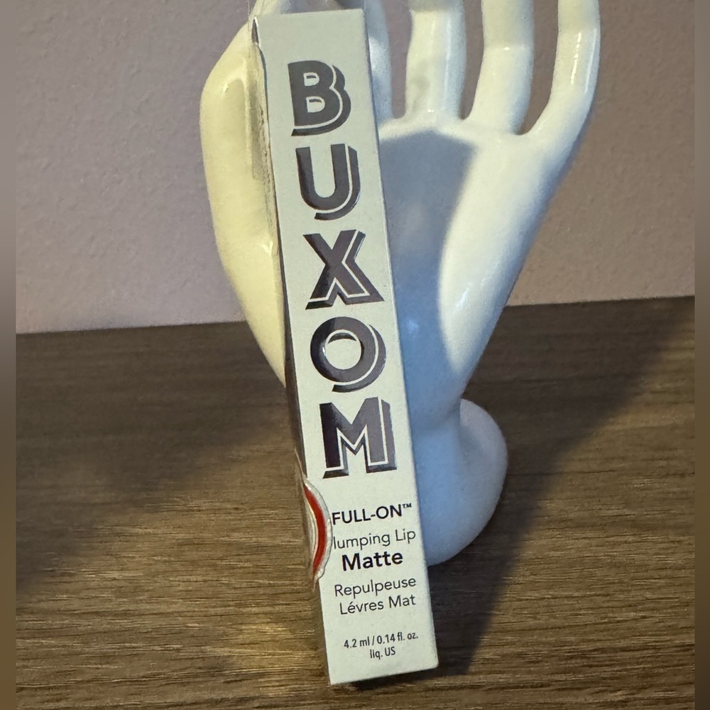 Buxom Full-On Lip plumping Matte GNO